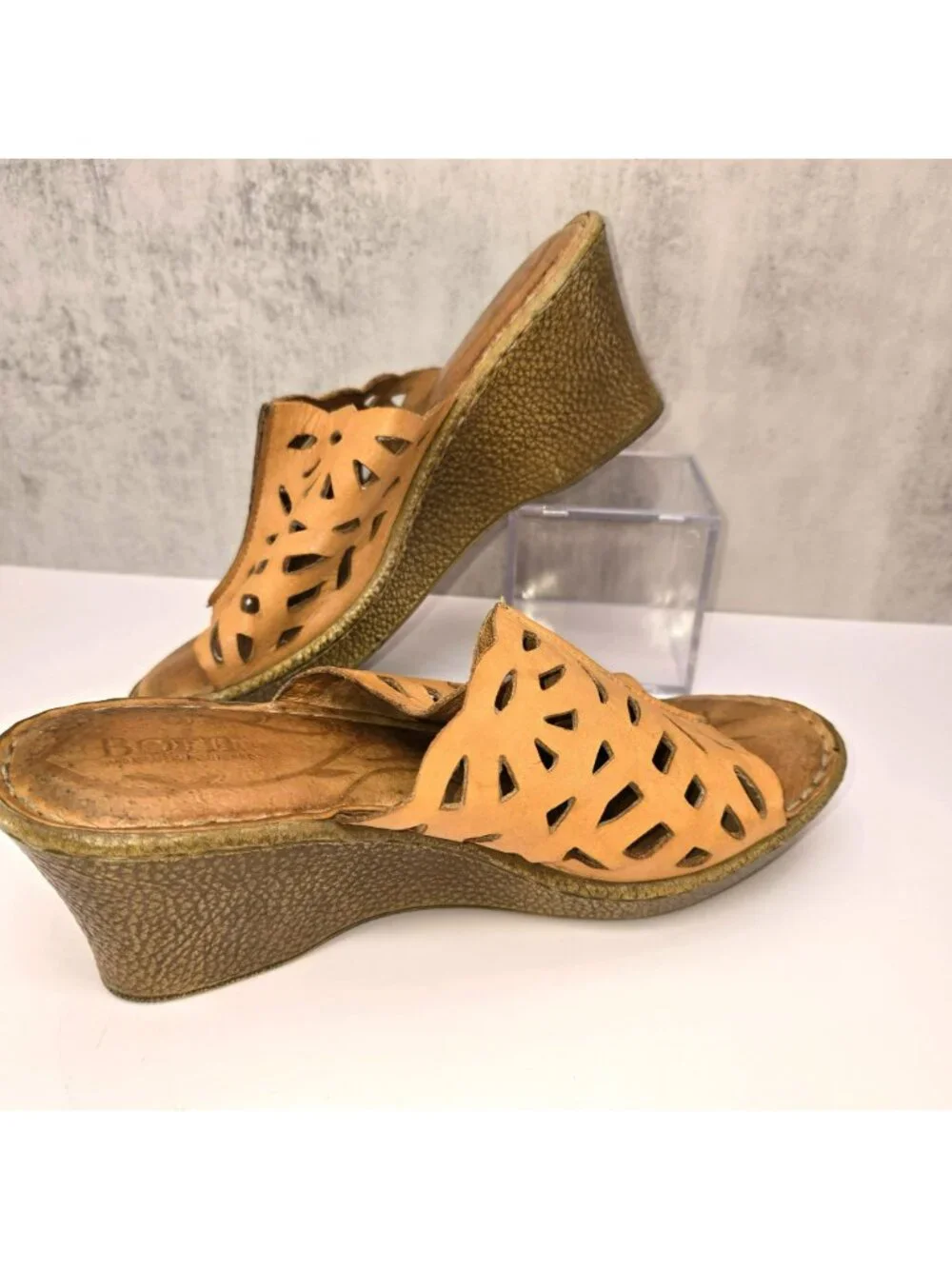 Born these wedge